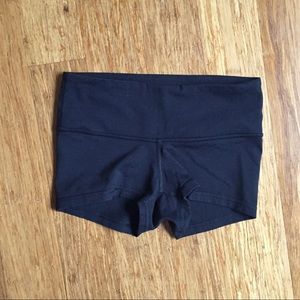 Lululemon Boogie Shorts size 2